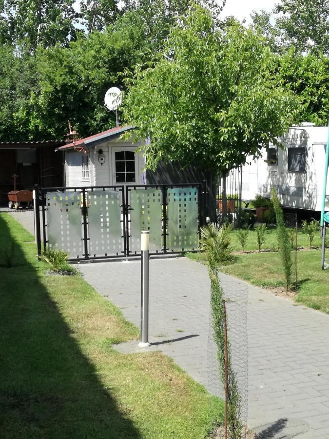 Urlaub Machen Direkt Am Irland Das Kinderparadies In Twisteden Im Grossen Garten Bei Privatleute Fur Maximal Sechs Personen Kevelaer Εξωτερικό φωτογραφία